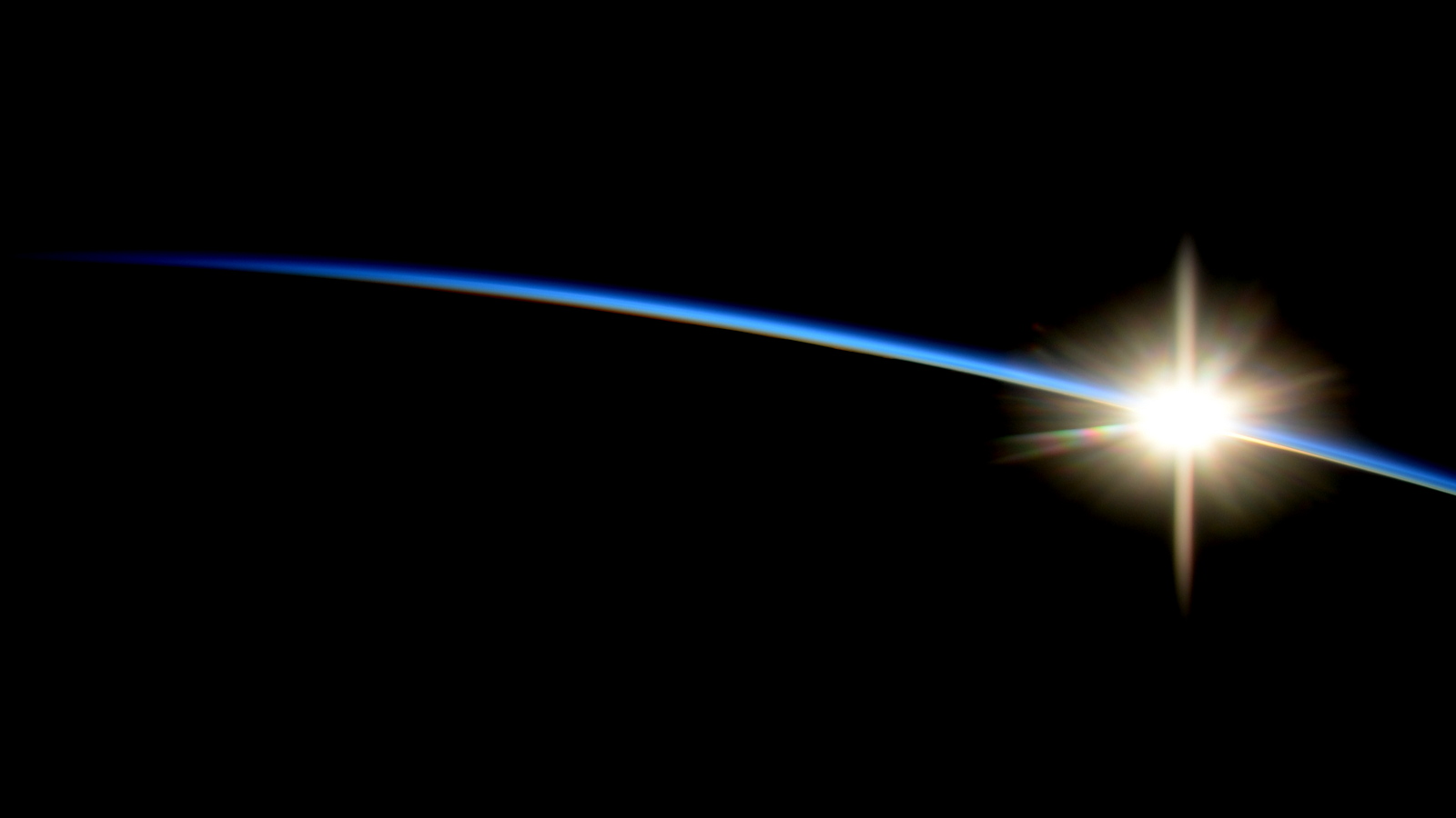 Wschód Słońca z pokładu ISS