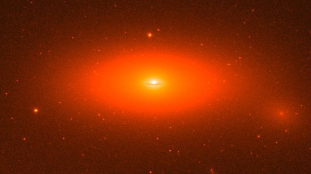 Monstrualna czarna dziura odkryta w galaktyce NGC 1277