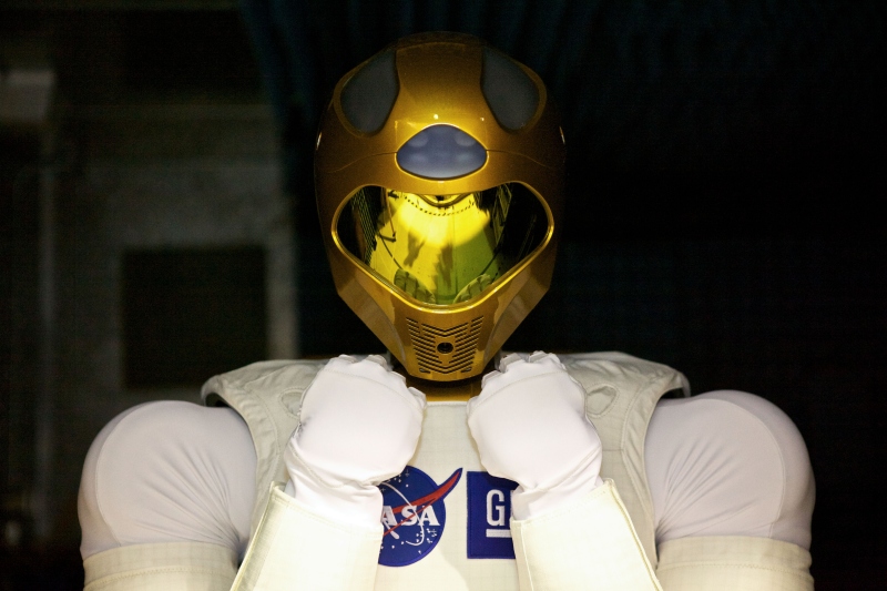 Robonaut 2 będzie wyposażony w parę nóg