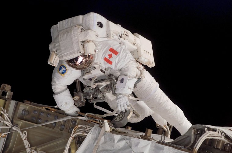Załoga z ISS na drugim spacerze kosmicznym.