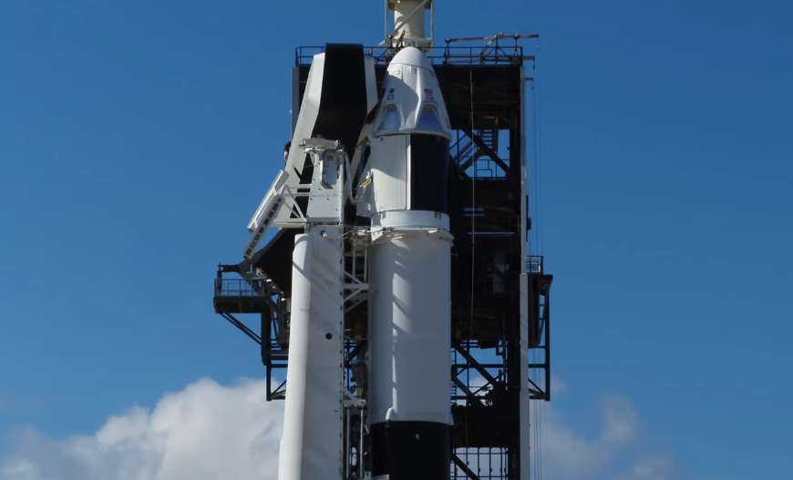 Udany start rakiety Falcon 9 z kapsułą Dragon 2...